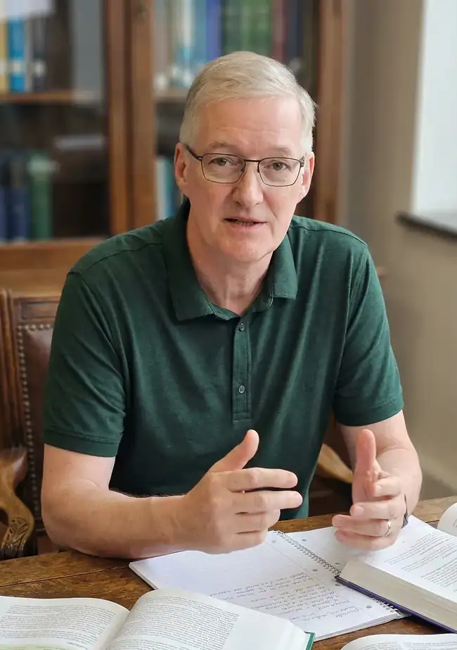 Dr. Donnelly conducting an online ISEE tutoring session via Zoom with study materials